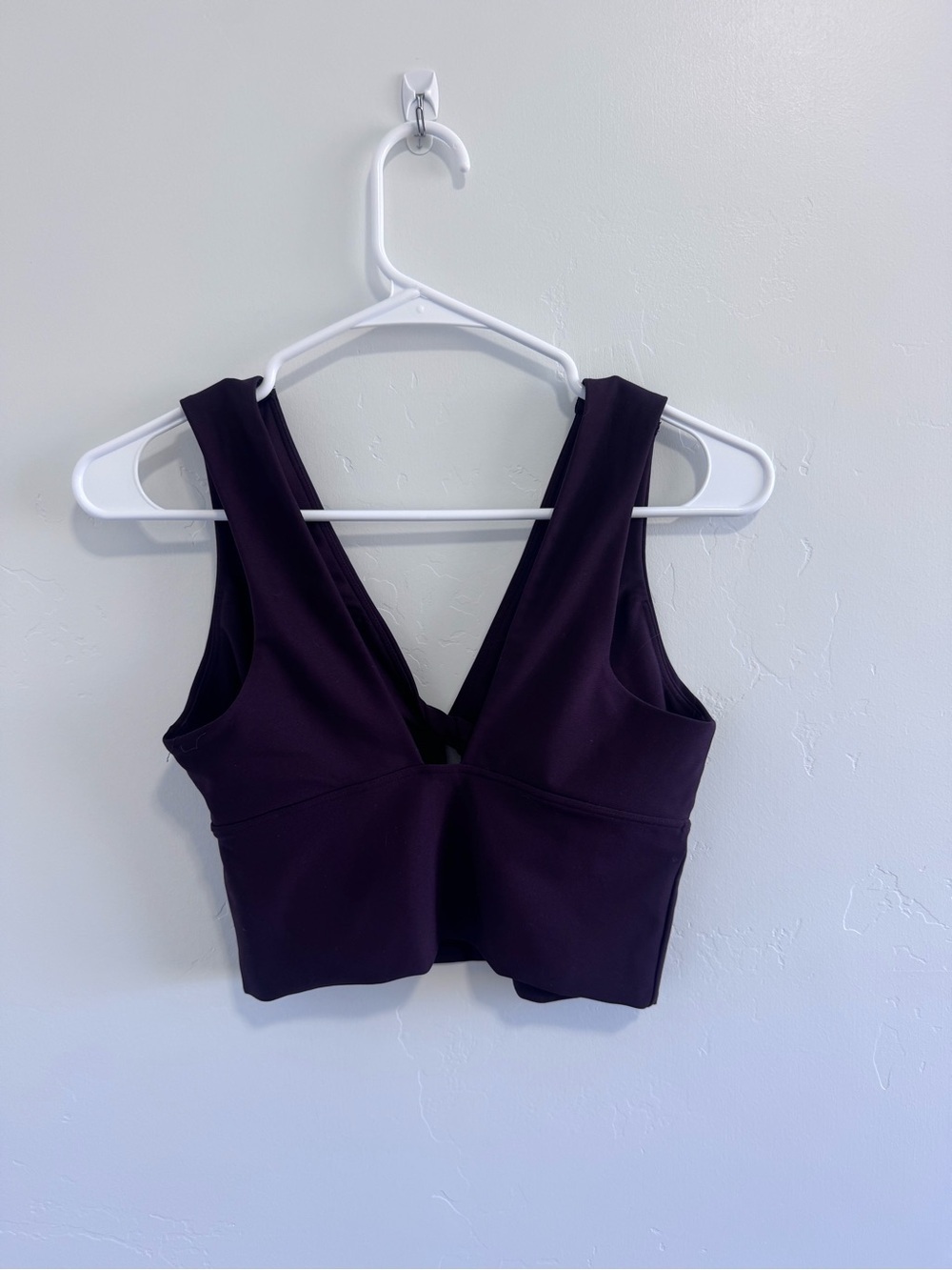 Old Navy Light Support PowerSoft Twist Longline Sports Bra Plum Small - Picture 5 of 7